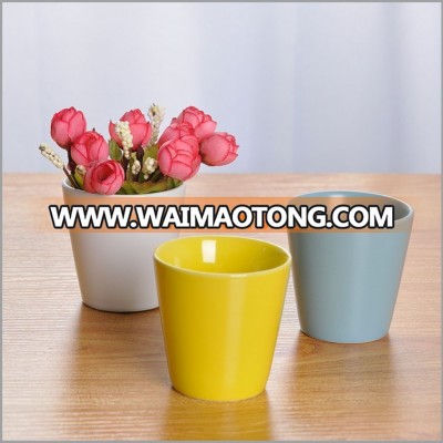 Matt glazed multicolor ceramic mini flower vases in V shape for table decoration